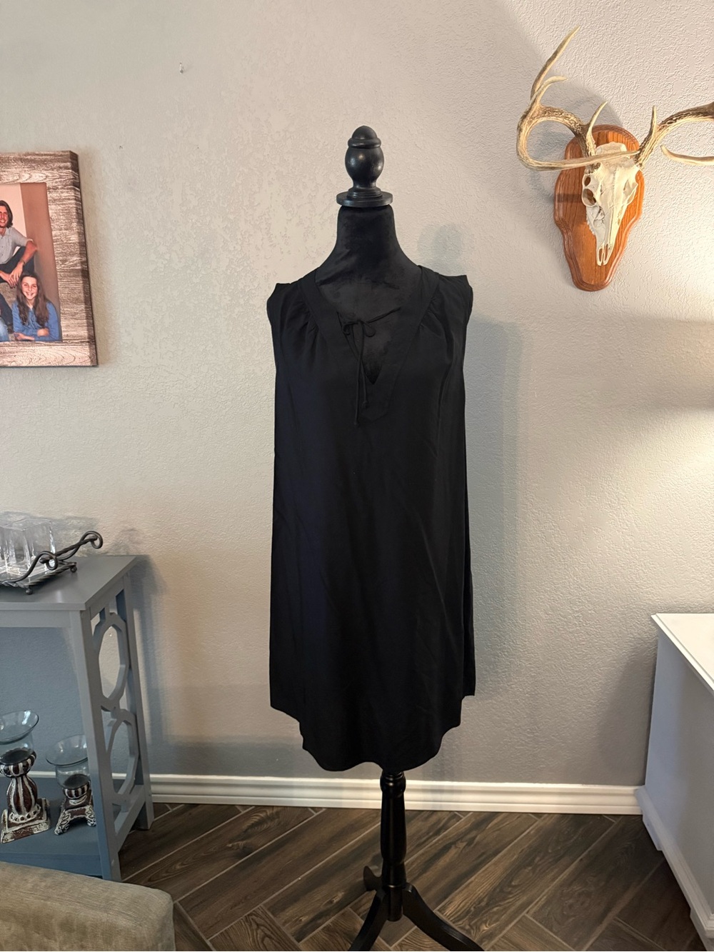 Old Navy Black Sleeveless V-Neck Dress with Front Tie